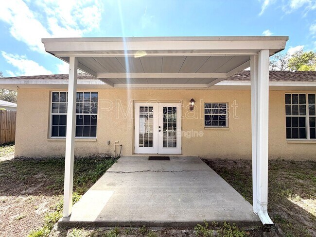 Building Photo - 477 Sevilla Ave