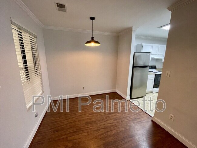 Building Photo - 229 Windsor Point Rd