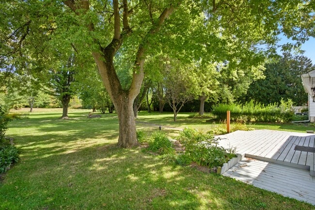 Building Photo - 9358 N Saginaw Rd