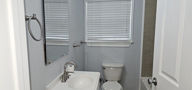 Building Photo - 3126 Austin St