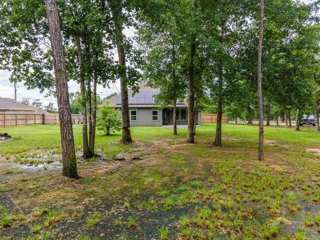 Building Photo - 6446 Rolling Hills Rd