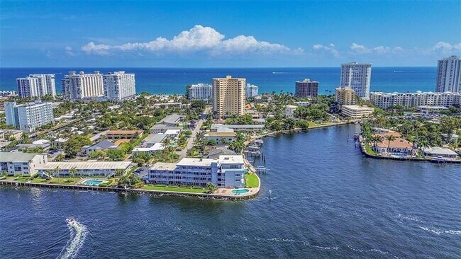 Building Photo - 1200 Hibiscus Ave