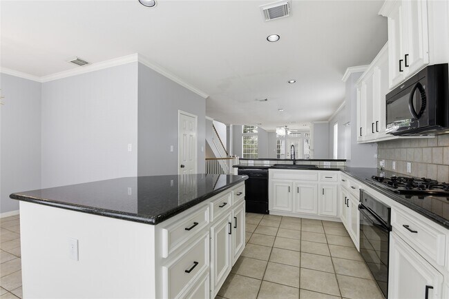 Building Photo - 1314 W Webster St