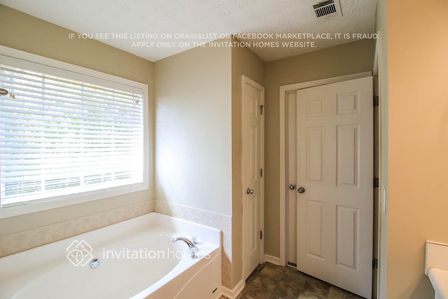 Building Photo - 4111 Silvery Way