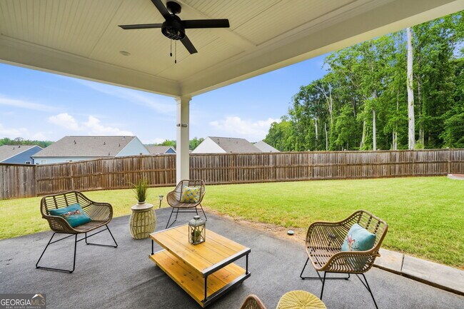 Building Photo - 732 Bridgeview Dr