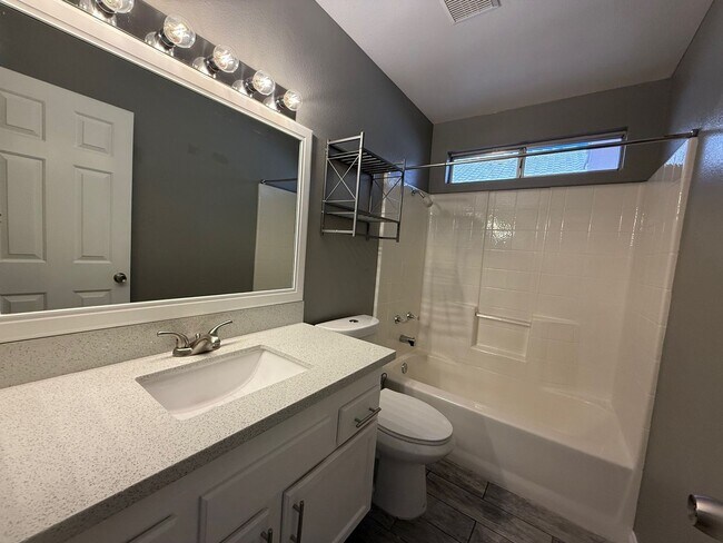 Building Photo - Rancho Alta Mira Single Story Home with 2 Car Garage