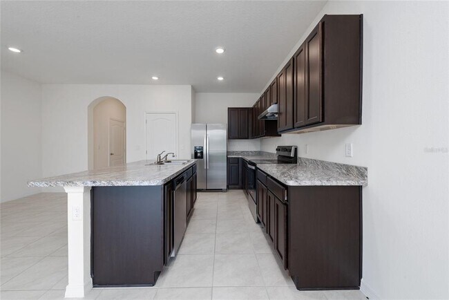 Building Photo - 1153 Blue Jay Dr