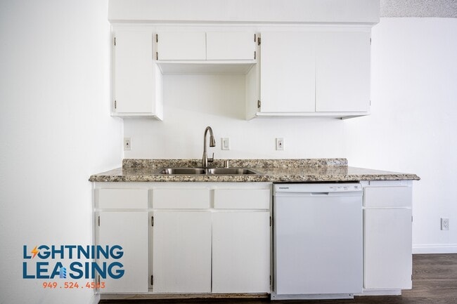 Building Photo - 14201 Victory Blvd