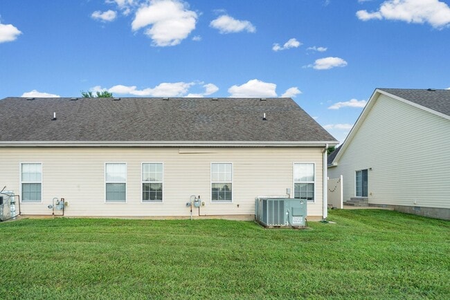 Building Photo - 3738 Meadow Ridge Ln