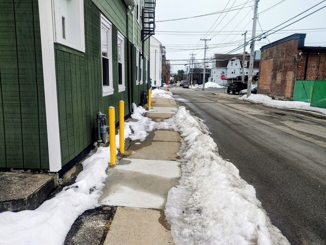 Building Photo - 65 East St