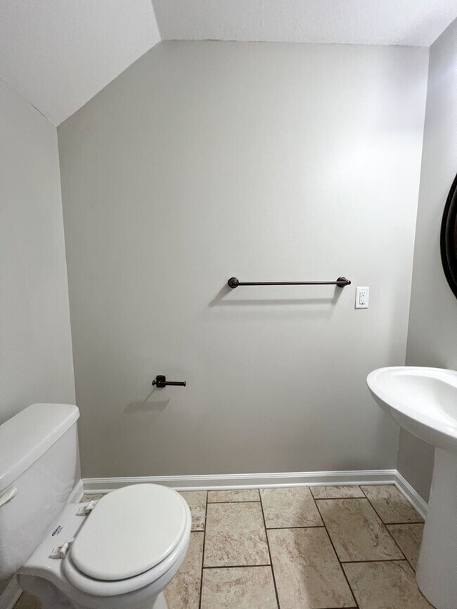 Building Photo - 1604 Railton Ct