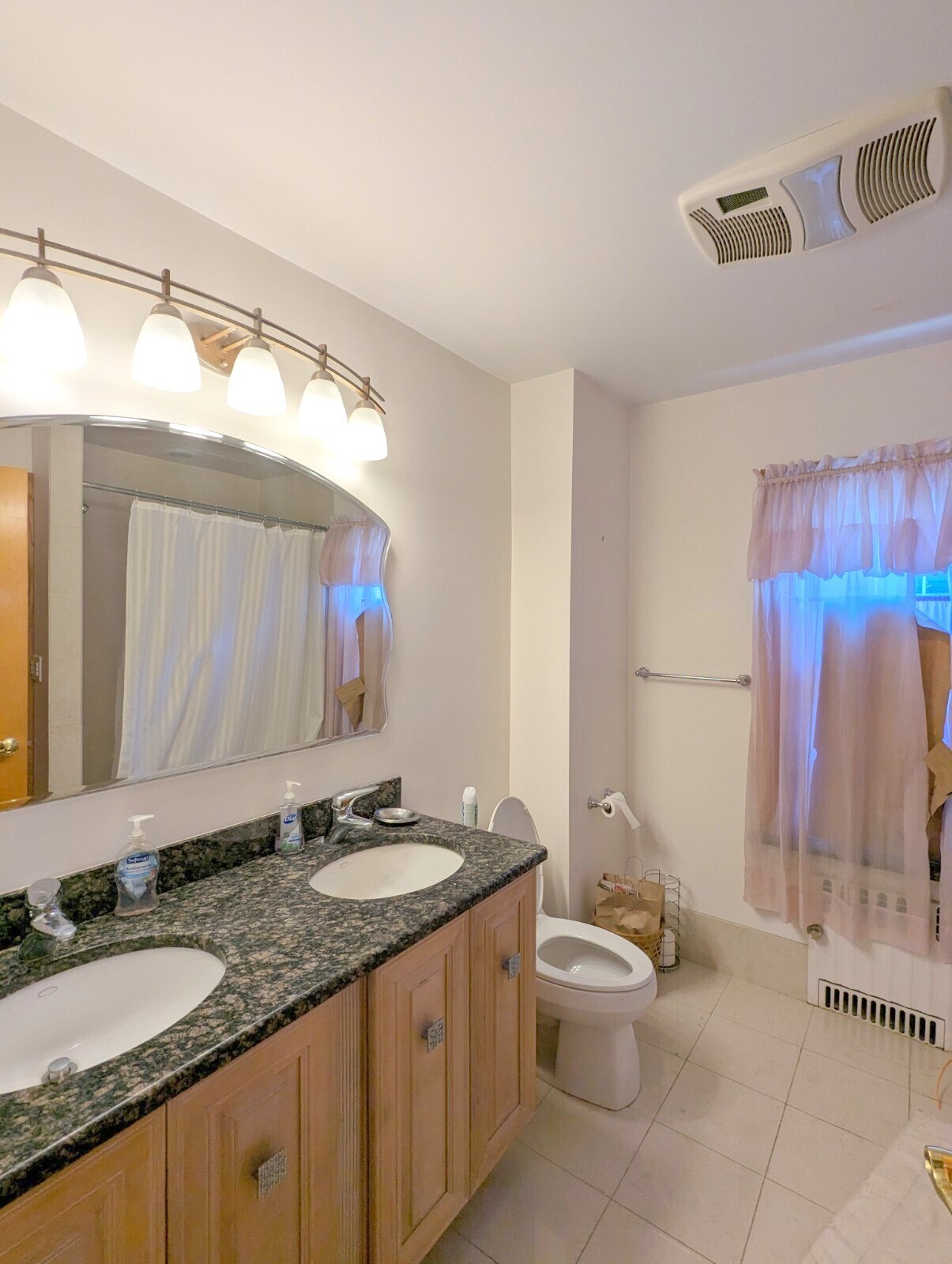 Building Photo - 71 Pennsylvania Ave