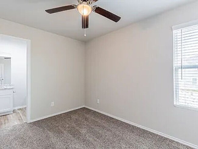 Building Photo - **Discover Elevated Living at Hunters Ranch!**