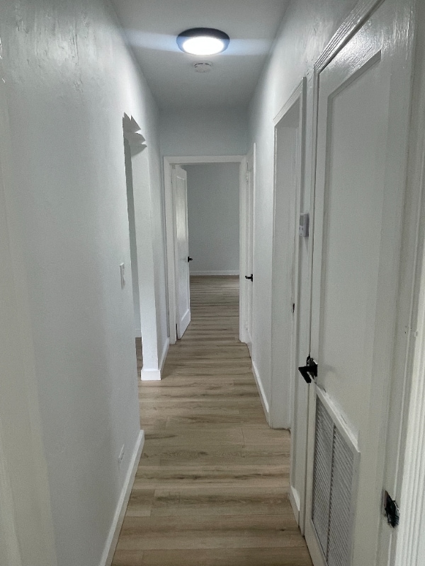 Building Photo - 1252 SW 13th Ave