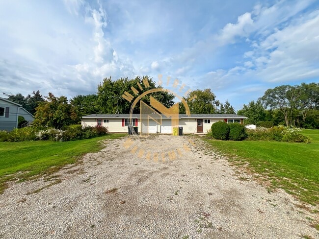 Primary Photo - 2138 County Rd Y