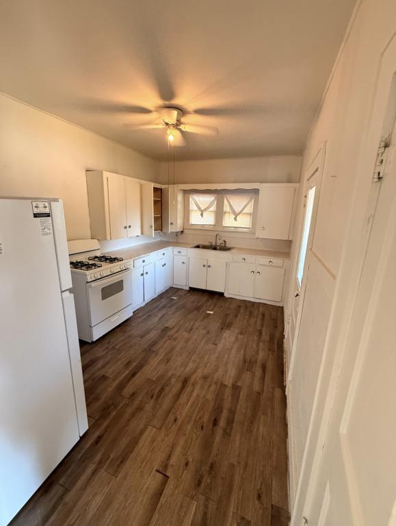 Building Photo - 522 E Maple St