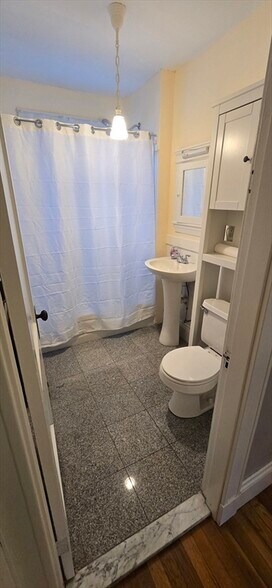 Building Photo - 51 Donnybrook Rd