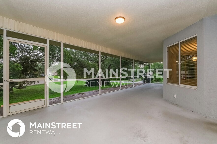 Building Photo - 6084 Freeport Dr