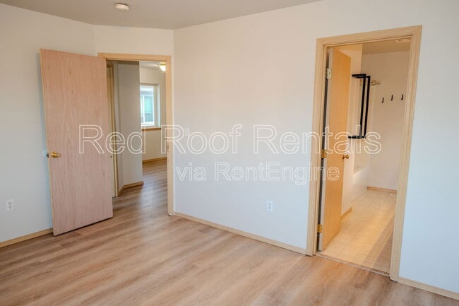Building Photo - 2606 186th St E