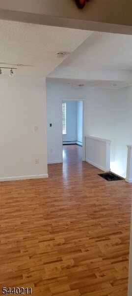 Building Photo - 557 Jackson Ave