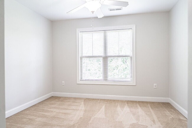 Building Photo - 74 Cypress Cir