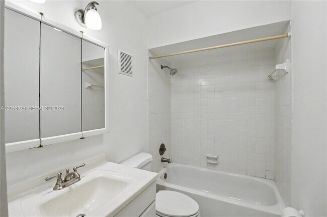 Building Photo - 11459 SW 110th Ln