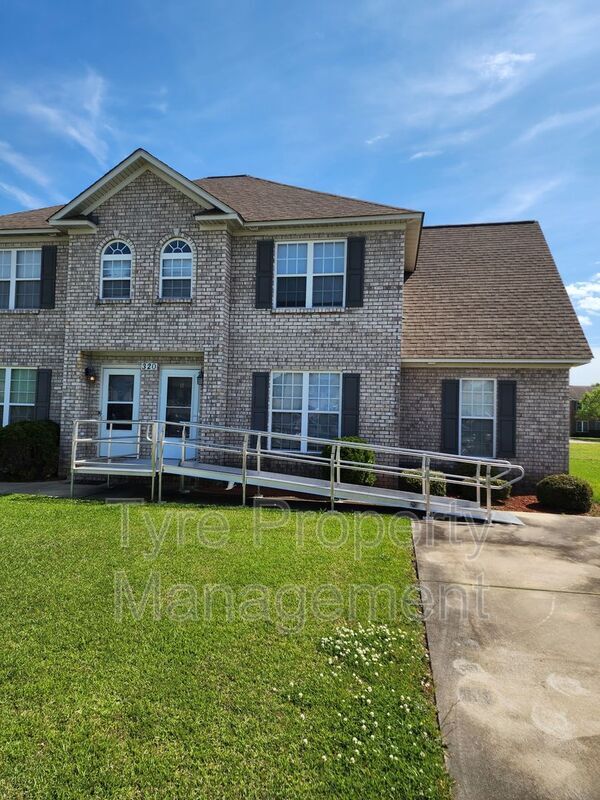Primary Photo - 320 S Square Dr