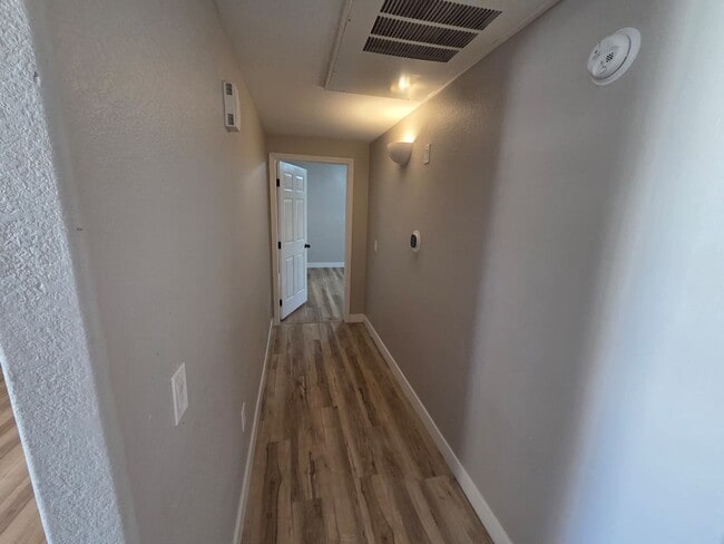 Building Photo - First-Floor 2 Bed / 2 Bath Condo