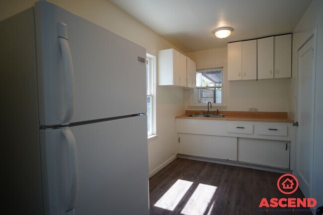 Building Photo - 2119 Watson St