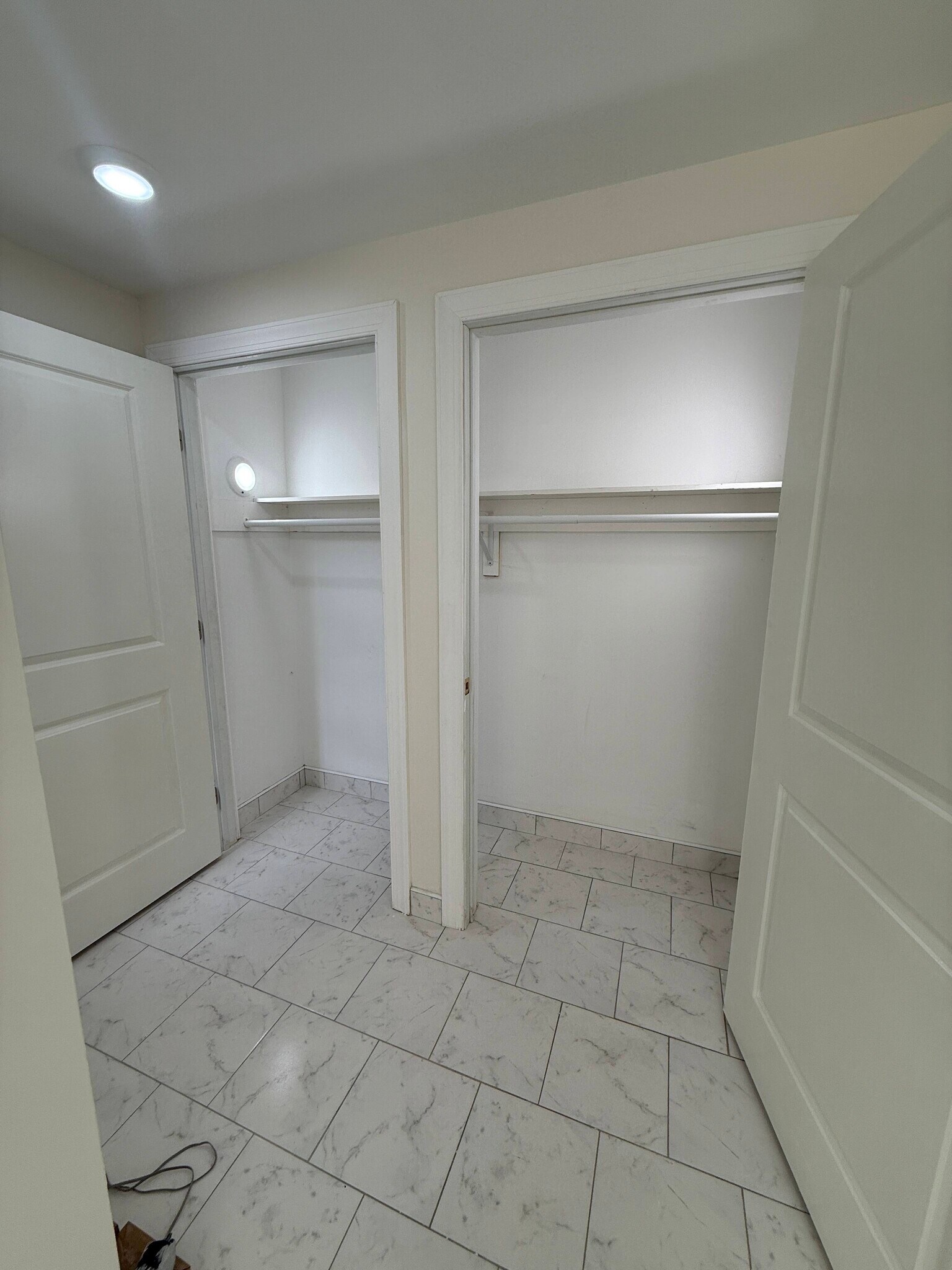 Building Photo - 1110 S 54th St