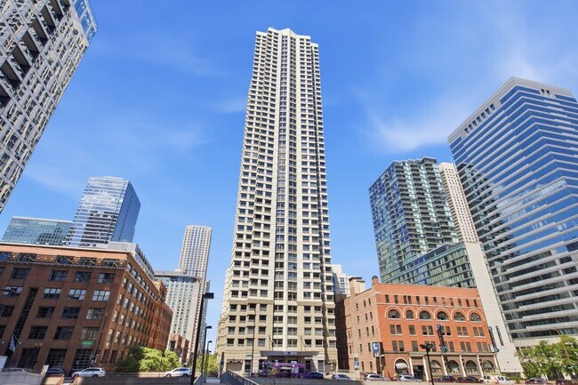 Building Photo - 440 N Wabash Ave