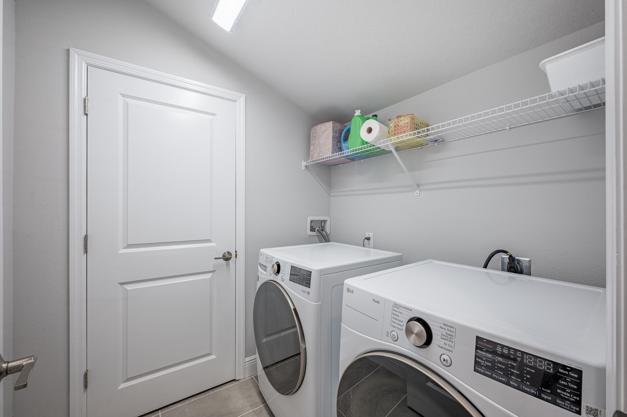 Building Photo - 2400 Ezzell Ct