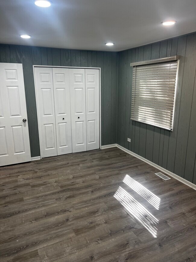 Building Photo - 20128 Ash Ln