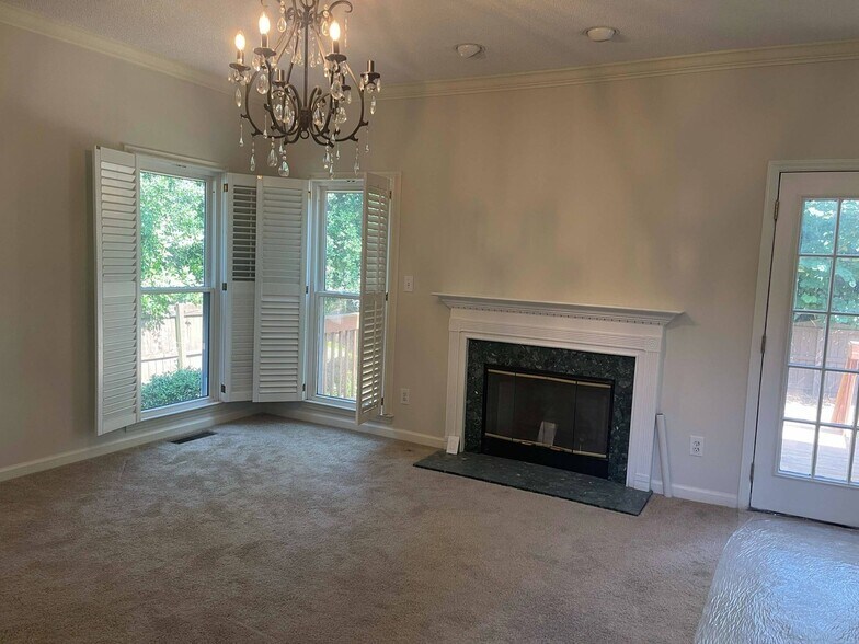 Building Photo - 2428 Havershire Dr