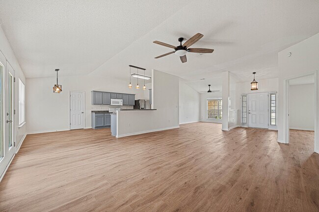 Building Photo - 8517 High School Blvd