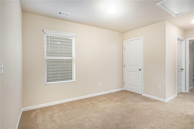 Building Photo - 41 Ivey Hollow Cir