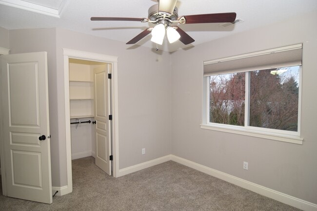 Building Photo - 21524 SW Parkin Ln