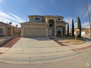 Building Photo - Northeast El Paso 3 Bed Refrig A/C