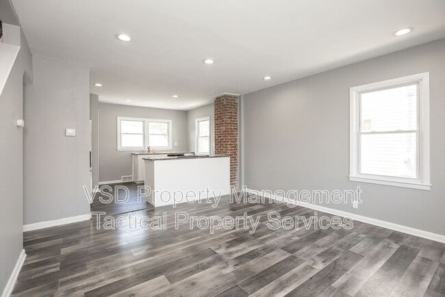 Building Photo - 17932 Neff Rd