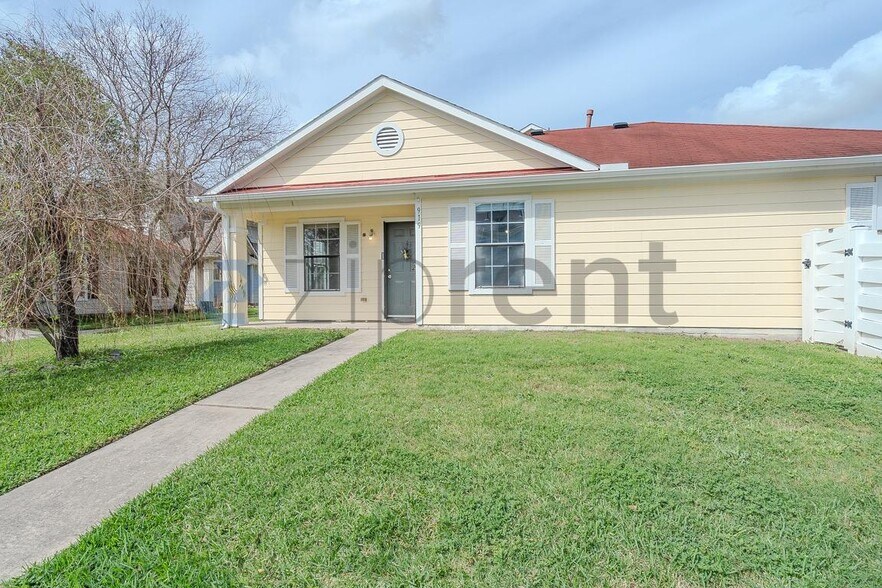 Building Photo - 919 Verde Trails Dr