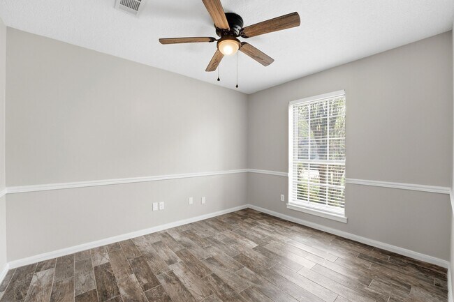 Building Photo - 20222 Prince Creek Dr