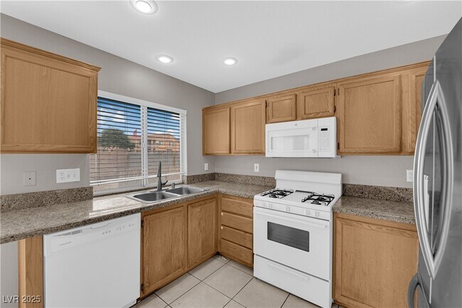 Building Photo - 340 Rancho Del Norte Dr