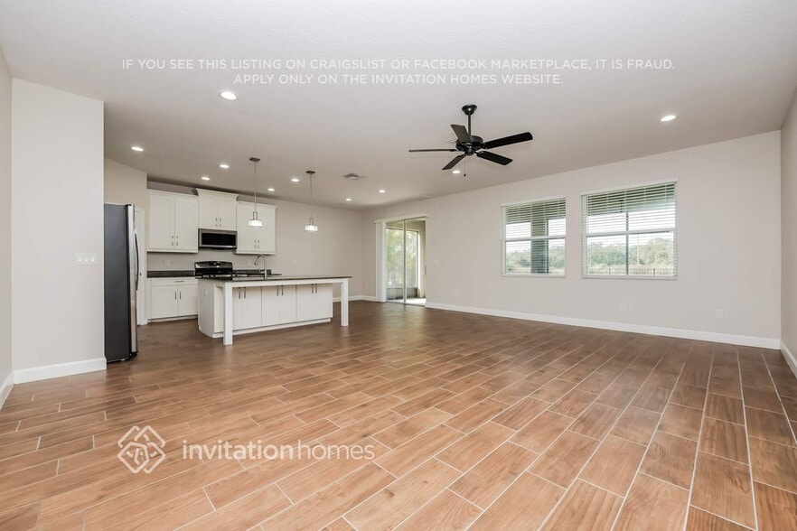 Building Photo - 6524 Salt Creek Ave