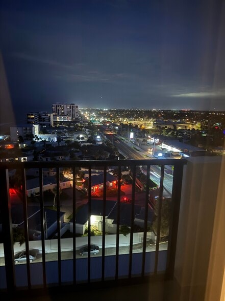 Building Photo - 1415 Ocean Shore Blvd