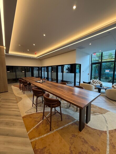 Building Photo - 60 NW 31st St