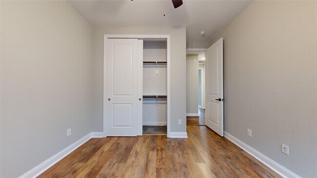 Building Photo - 5430 Camaguey St