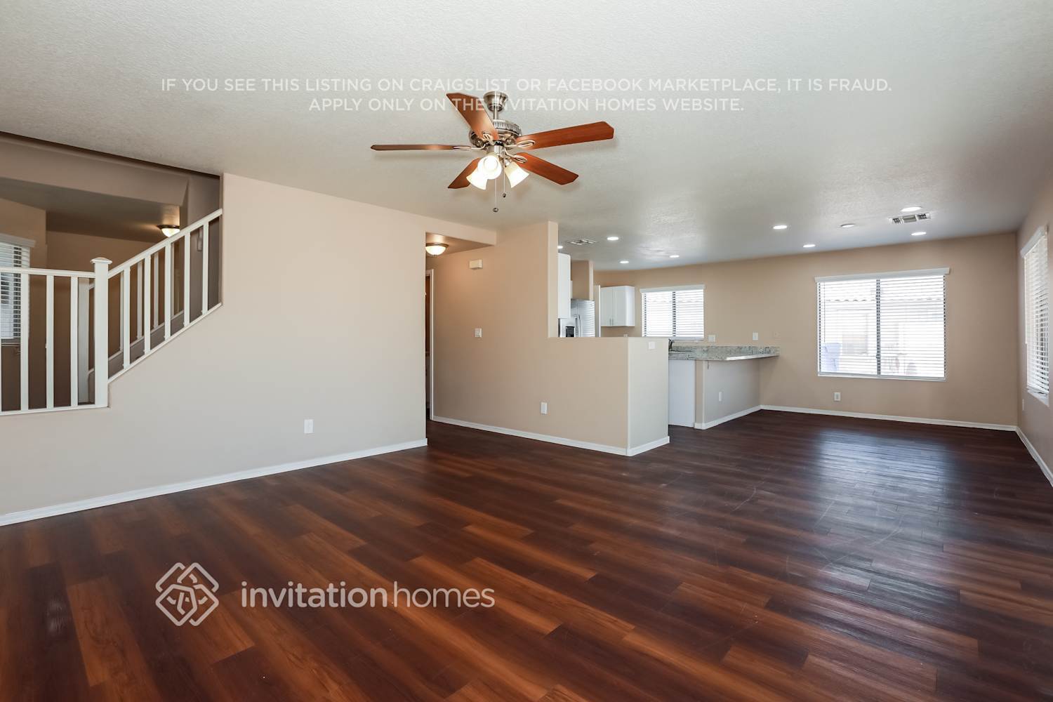 Building Photo - 10820 E Arcadia Ave