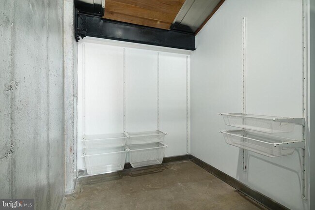 Building Photo - 2236 Alter St