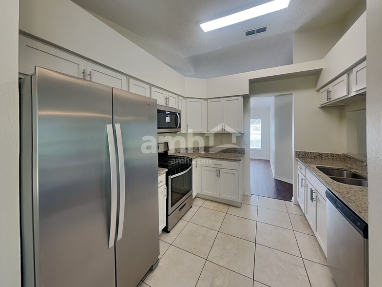 Building Photo - 13231 Moonflower Ct