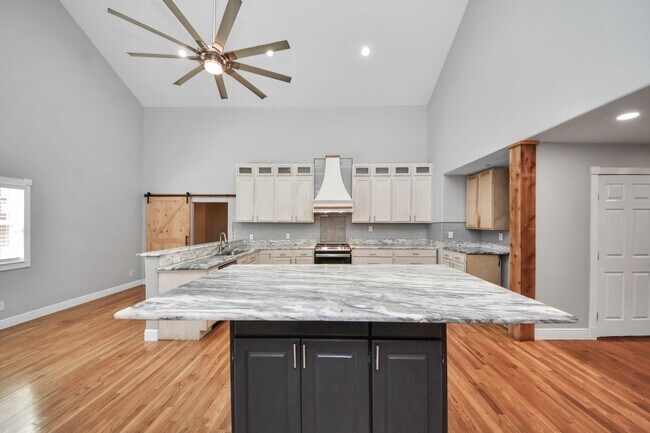 Building Photo - 602 Fostoria Ln